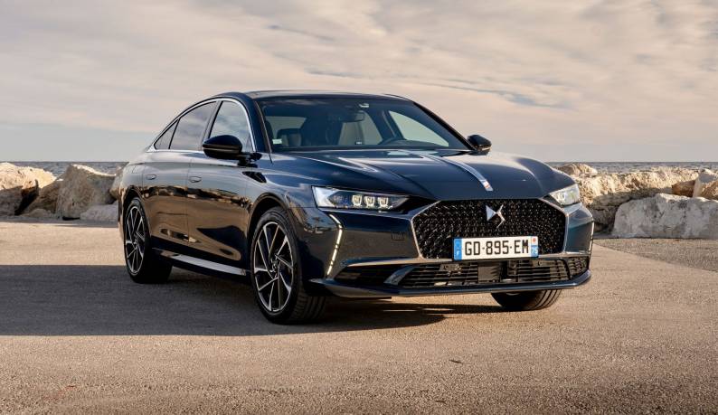 DS 9 E-TENSE 4x4 360 review