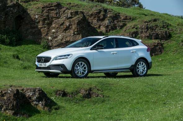 Volvo V40 (2014 - 2016) used car review