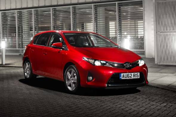 Toyota Auris (2013 - 2015) used car review