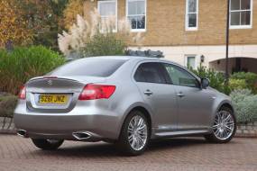 Suzuki Kizashi (2012 - 2014) used car review