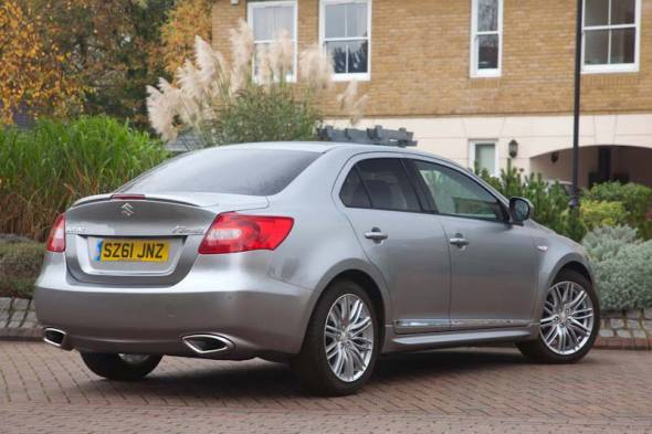 Suzuki Kizashi (2012 - 2014) used car review
