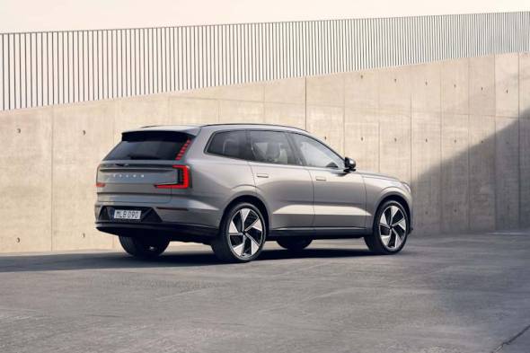 Volvo EX90 review