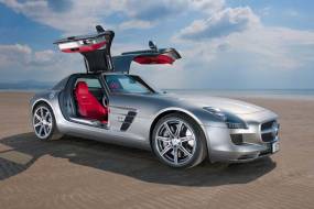 Mercedes-Benz SLS AMG (2010-2014) used car review