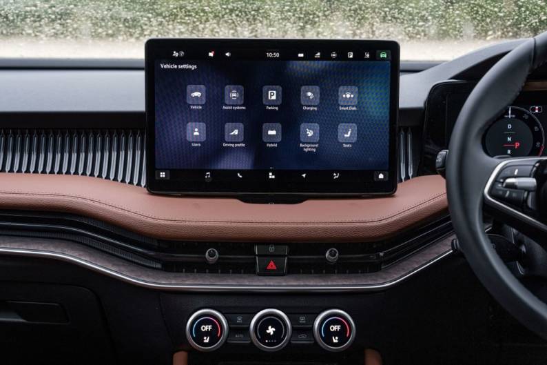 Skoda Superb Estate Review 2025: Prices, specs & verdict