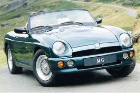 MG RV8 (1992 - 1995) used car review