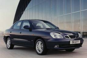 Daewoo Nubira (1999 - 2002) used car review