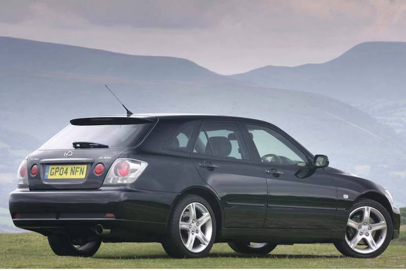 Lexus IS Sportcross (2001 - 2005) used car review