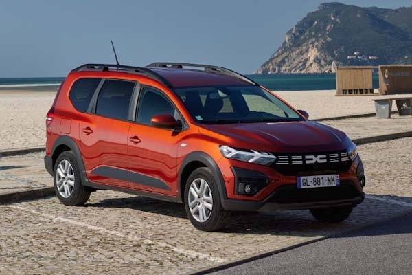 Dacia Jogger Hybrid 140 review