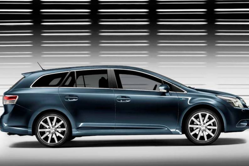 Toyota Avensis Tourer (2003 - 2009) used car review