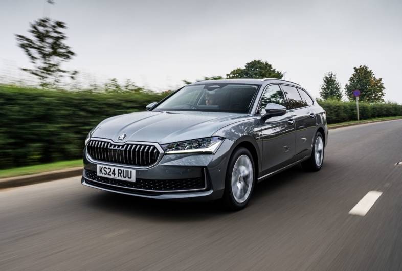 Skoda Superb Estate Review 2025: Prices, specs & verdict