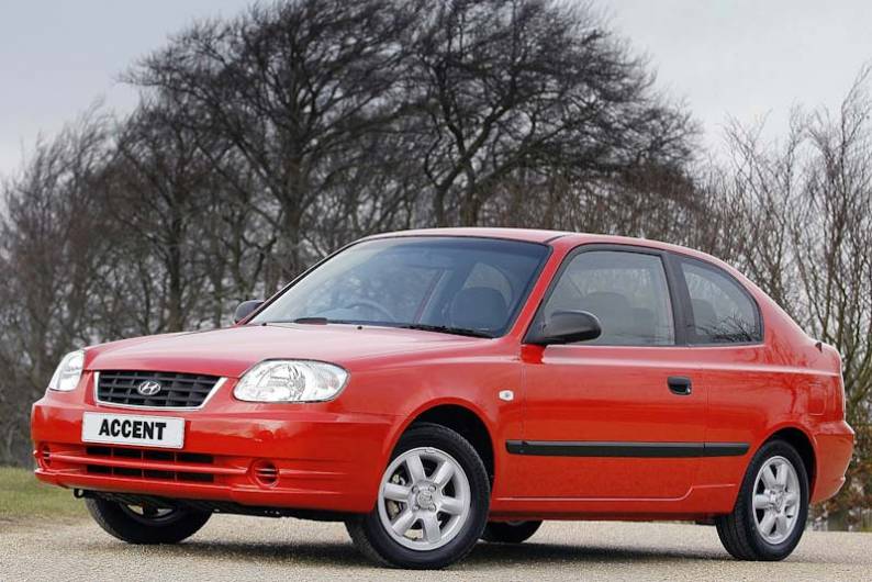 Hyundai Accent (2000 - 2007) used car review