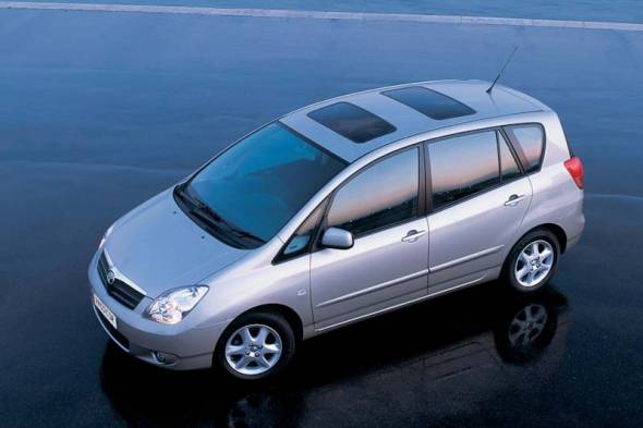 Toyota Corolla Verso (2001 - 2004) used car review