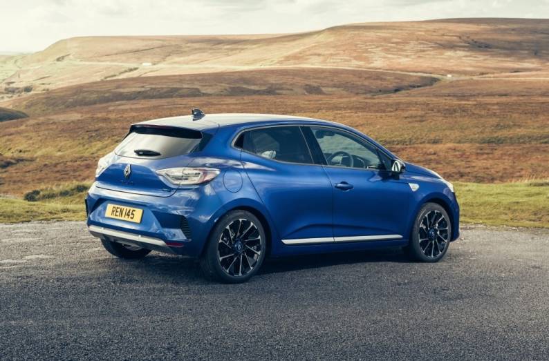 Renault Clio E-Tech Hybrid Review 2025: Prices, specs & verdict