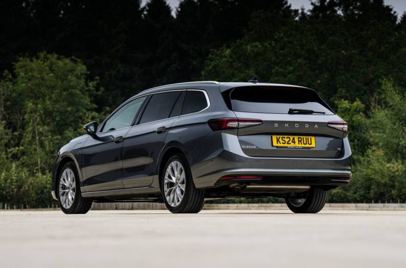 Skoda Superb Estate Review 2025: Prices, specs & verdict