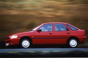 Ford Escort 1.6 & 1.8TDI Flight & Finesse (1999 - 2000) used car review