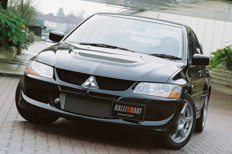 Mitsubishi Lancer EVO VIII (2003 - 2005) used car review