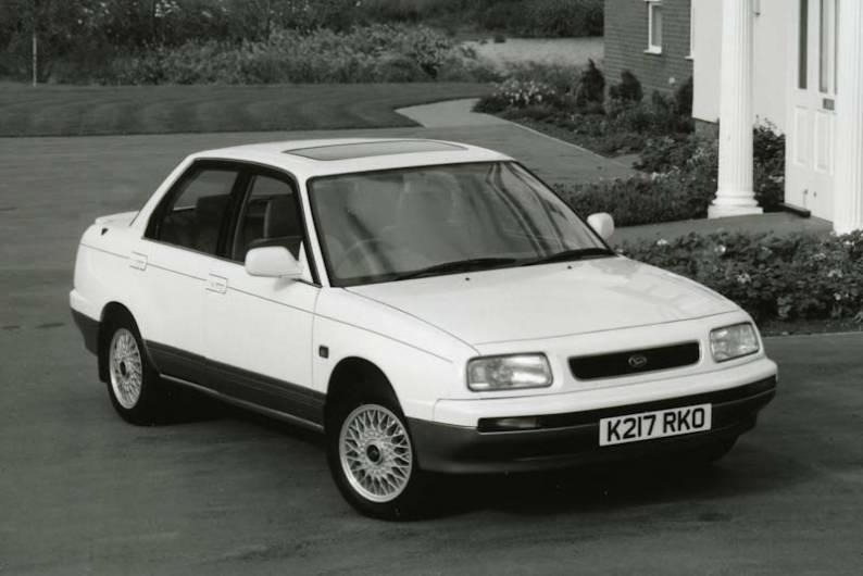 Daihatsu Applause (1990 - 1996) used car review