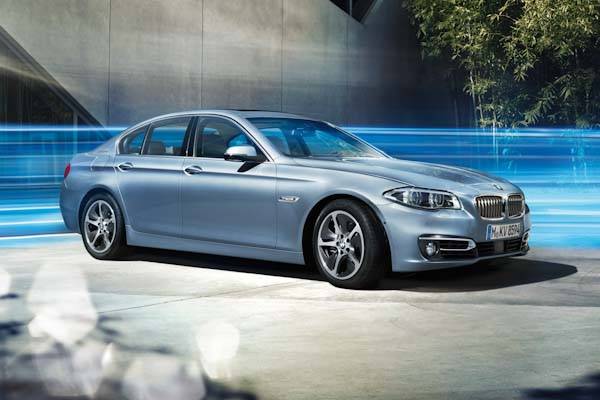 BMW 5 Series ActiveHybrid5 (2013 - 2015) used car review