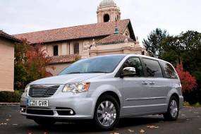Chrysler Grand Voyager (2008 - 2015) used car review