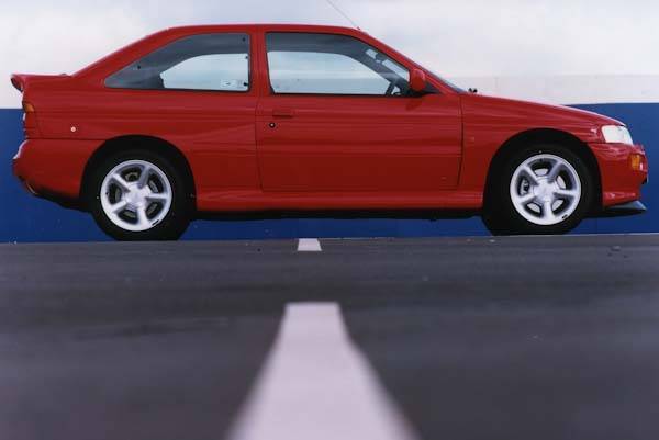Ford Escort RS Cosworth (1992 - 1996) used car review