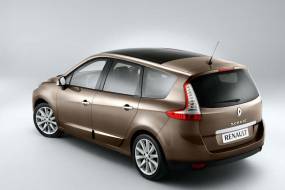 Renault Grand Scenic (2009 - 2012) used car review