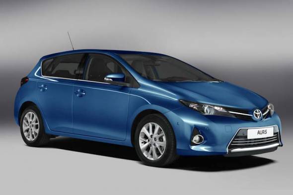 Toyota Auris (2010 - 2013) used car review