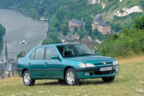 Peugeot 306 (1993 - 2002) used car review