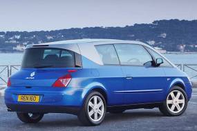Renault Avantime (2002 - 2003) used car review
