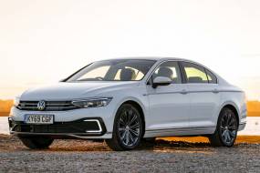 Volkswagen Passat GTE review