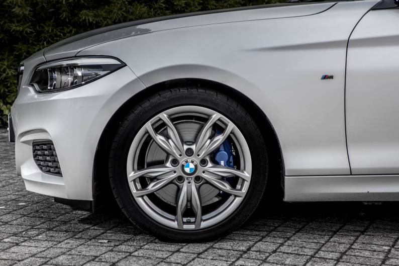 BMW M235i/M240i [F22] (2014 - 2021) used car review