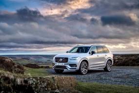 Volvo XC90 Recharge T8 Plug-in hybrid review