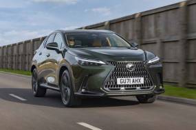 Lexus NX 450h+ review