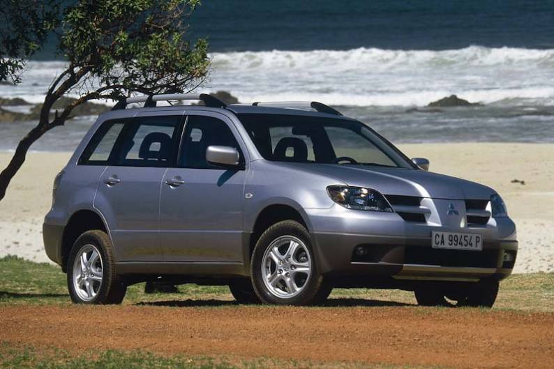 Mitsubishi Outlander (2003 - 2007) used car review