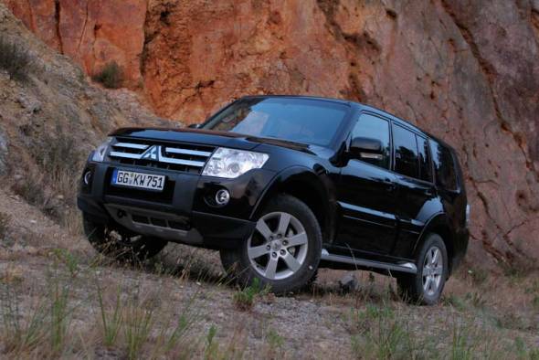 Mitsubishi Shogun (2007 - 2009) used car review