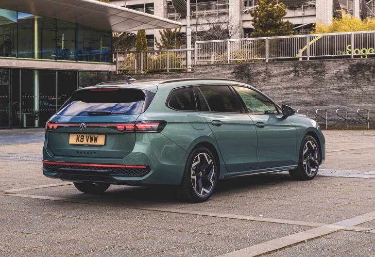 Volkswagen Passat Review 2025: Prices, specs & verdict