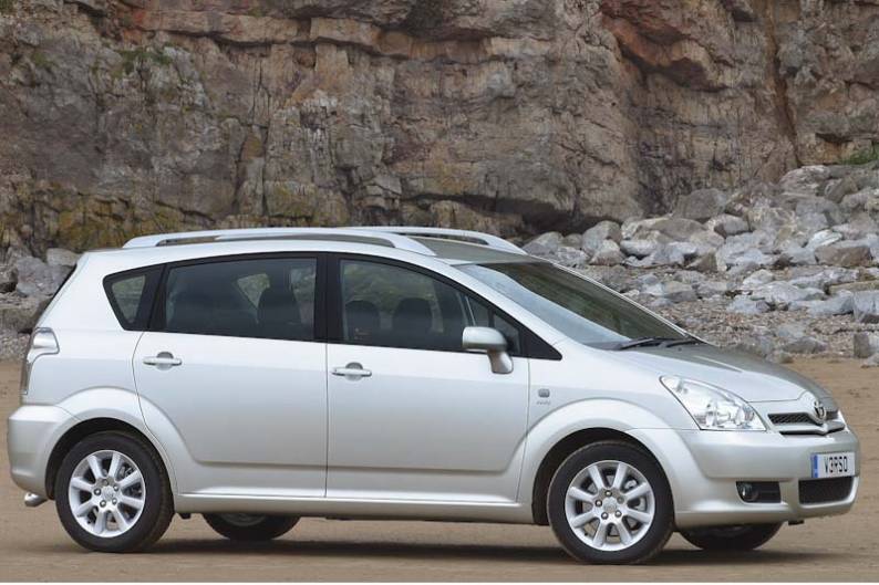 Toyota Corolla Verso (2004 - 2009) used car review