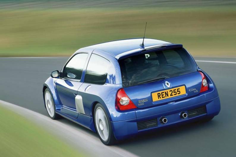 Renault Clio V6 (2001 - 2005) used car review