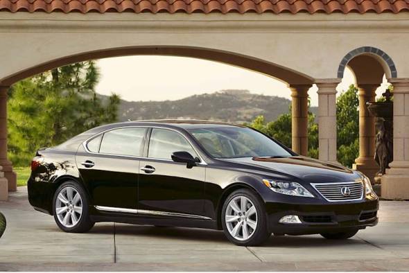 Lexus LS (2006 - 2010) used car review