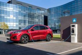 Ford Kuga PHEV review