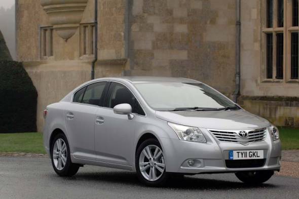 Toyota Avensis (2009 - 2011) used car review