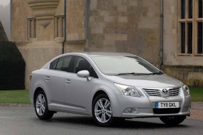 Toyota Avensis (2009 - 2011) used car review