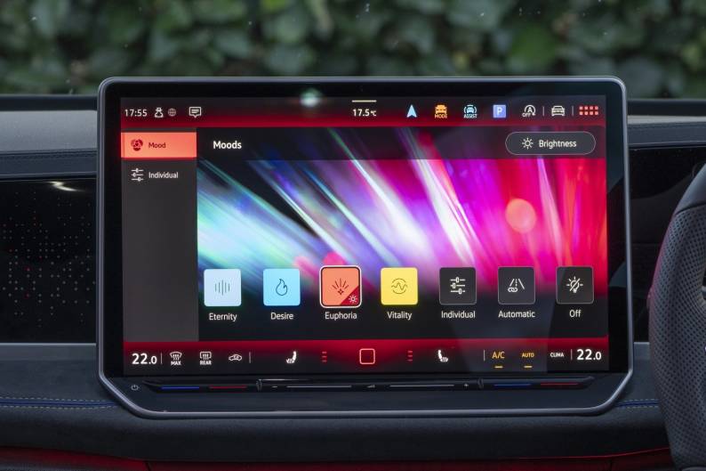 Volkswagen Passat Review 2025: Prices, specs & verdict