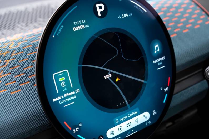 MINI Aceman Review 2025: Prices, specs and verdict