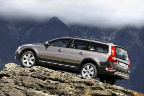 Volvo XC70 (2002 - 2007) used car review