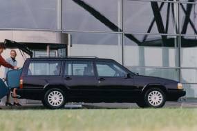 Volvo 900 Series [940/960/S90/V90] (1990 - 1998) used car review