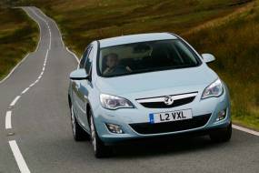 Vauxhall Astra (2010 - 2012) used car review