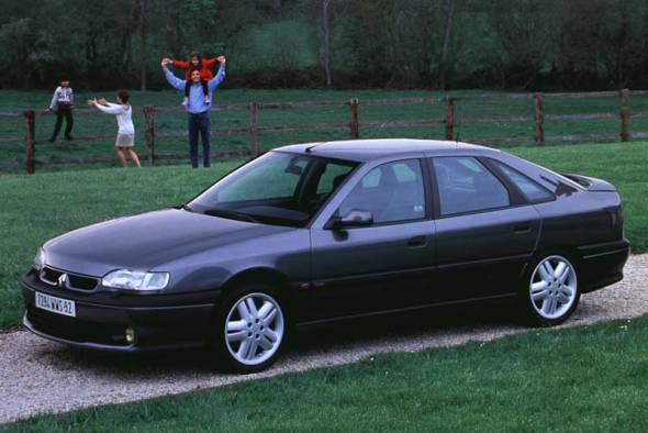 Renault Safrane (1993 - 1999) used car review