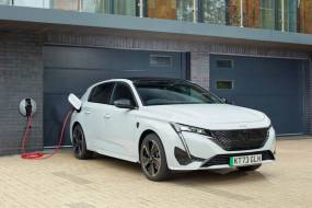 Peugeot e-308 review