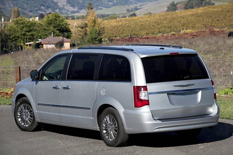Chrysler Grand Voyager 2008 2015 Used Car Review Car Review