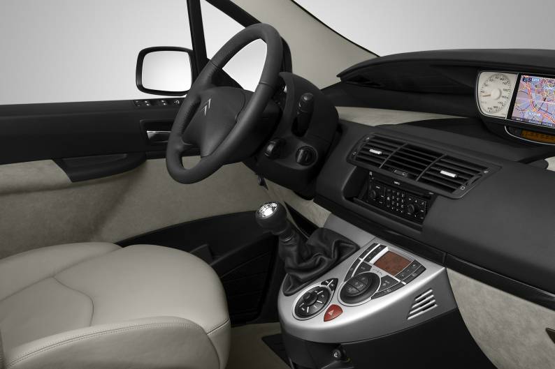 Citroen C8 (2002-2010) used car review | Car review | RAC Drive Citroen C8 (2002-2010) used car review | Car review | RAC Drive